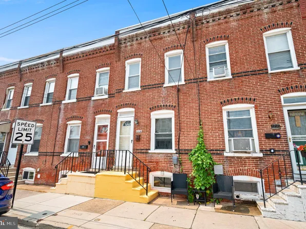 1214 E 11th St, Crum Lynne, PA 19022