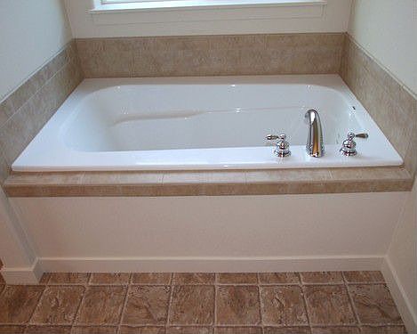 3rd image of 5302 NE 54th Ave