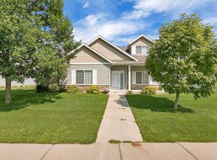 1749 Knottingham Dr, Sartell, MN 56377
