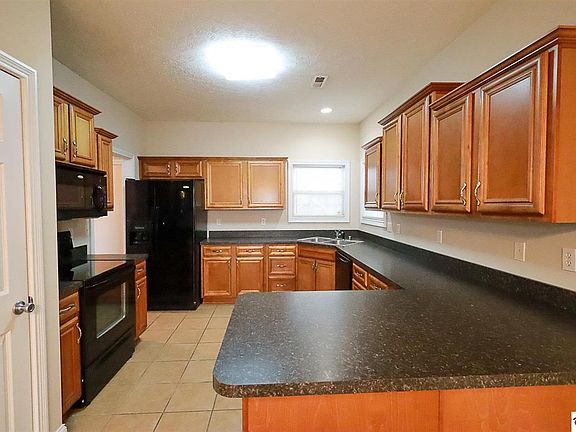 2nd image of 407 Cabernet Dr
