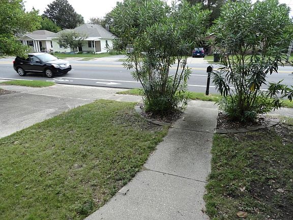 2nd image of 1602 E Cervantes St