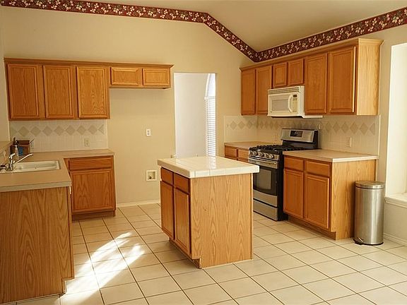5th image of 11706 Woodland Way