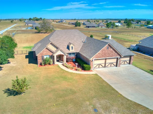 4777 Breeze Dr, Oologah, OK 74053