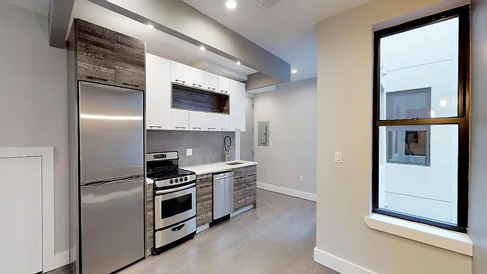 Rented by Zeetex Realty Corp | media 31