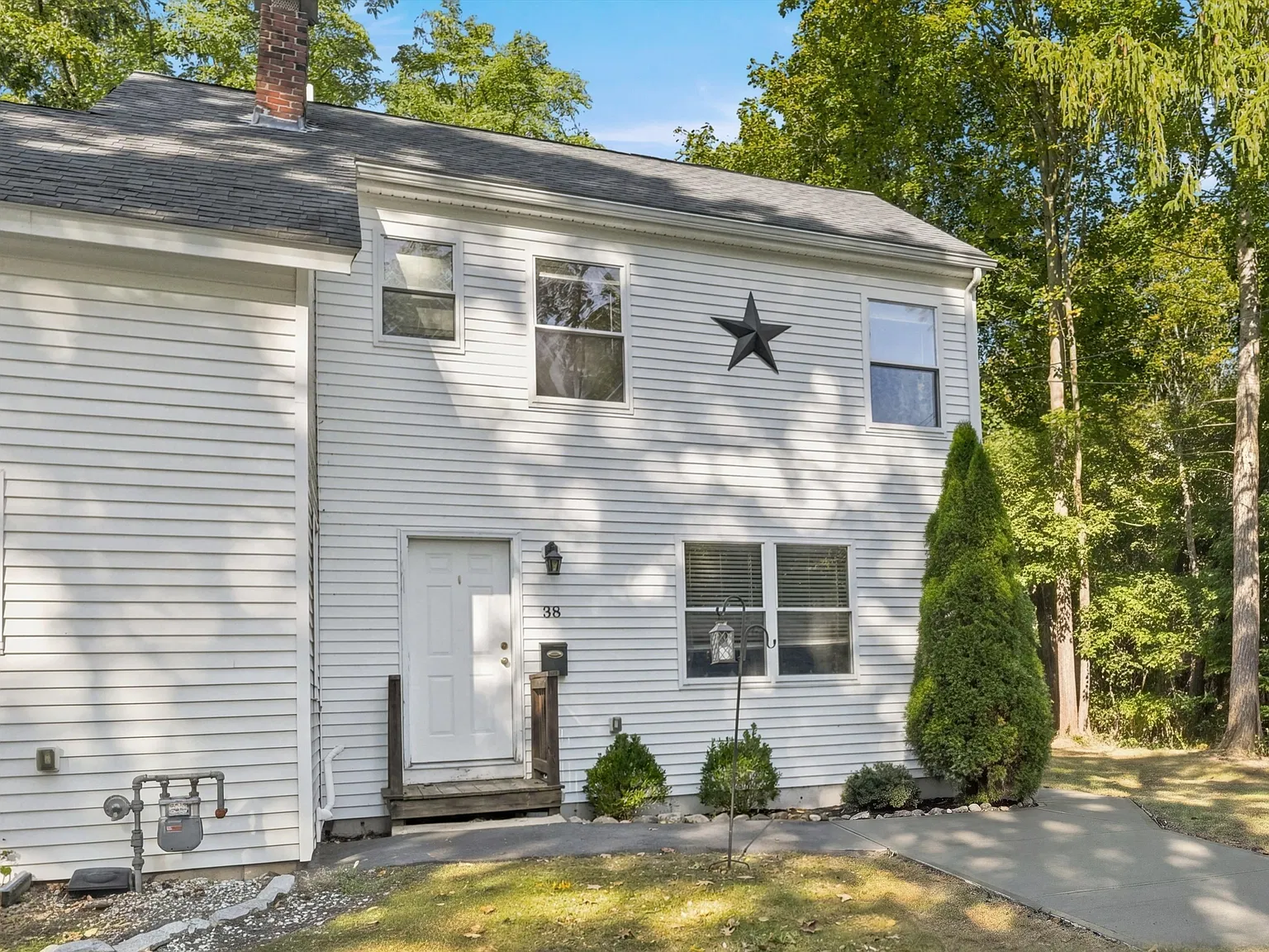 1 bed, 1.5 bath, 790 sqft, $2,425 — Photo 2