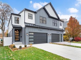104 N Evergreen Ave, Elmhurst, IL