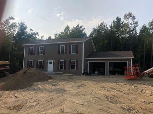 67 Narrow Gauge Dr, China, ME 04358