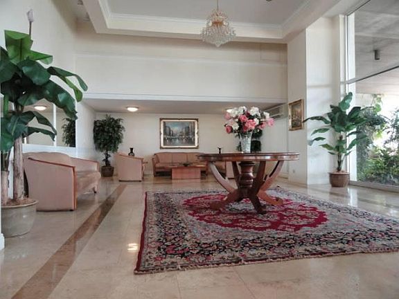 LOBBY & RECEPTION AREA