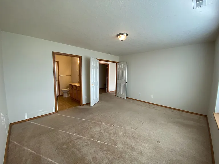 8004 Chehalis Dr — Photo 9