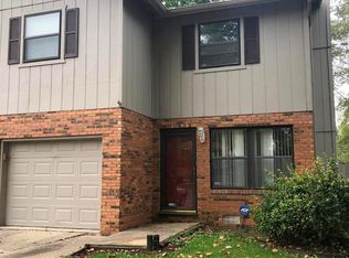 500 Vicksburg Dr, Belleville, IL
