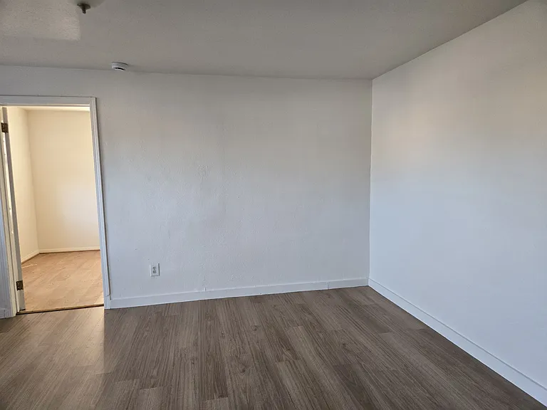 9336 Valley Blvd — Photo 6