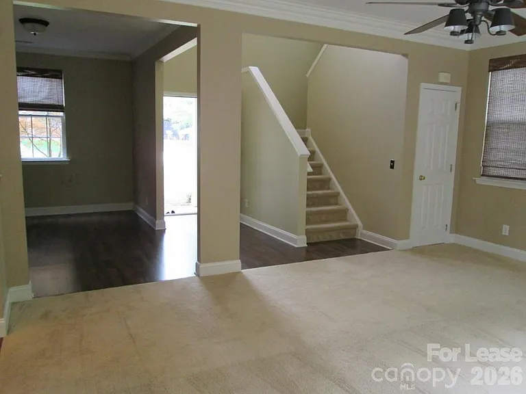9513 Wilson Hall Dr — Photo 8