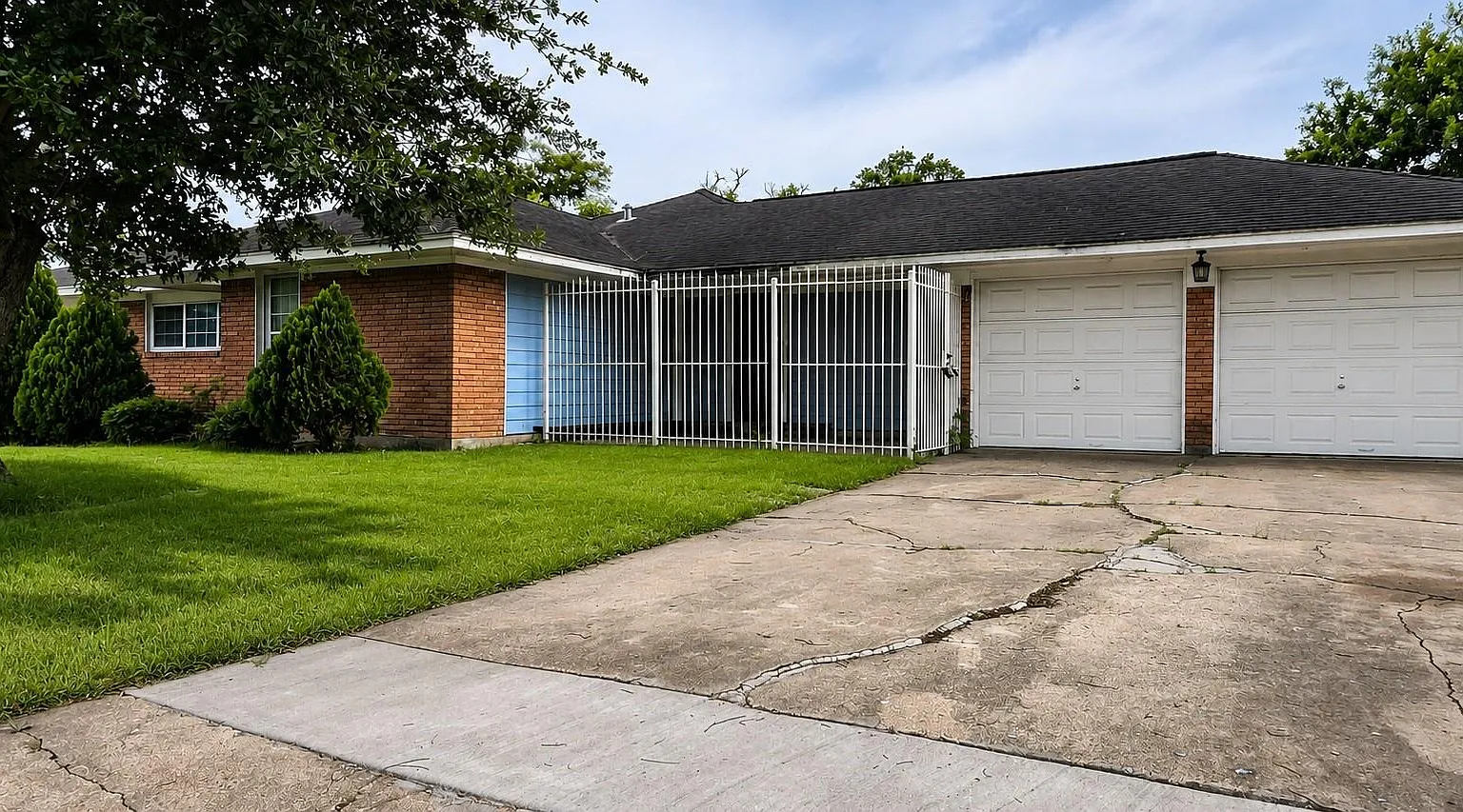 3 bed, 2.0 bath, 1817 sqft, $1,800 — Photo 1