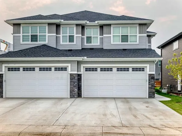 427 W Kinniburgh Loop, Chestermere, AB T1X 2S7