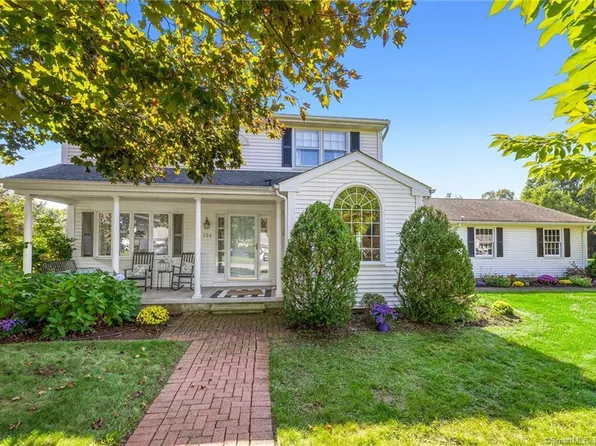 126 Carriage Drive, Manchester, CT 06040