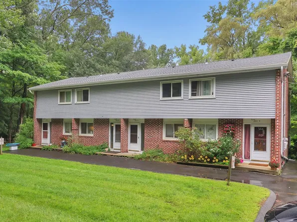 201 Baxter Rd APT C, Mansfield, CT 06268