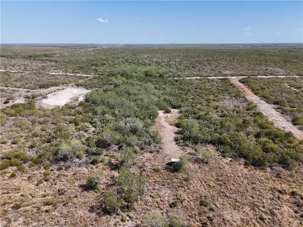 1 County Road 173, San Diego, TX 78384