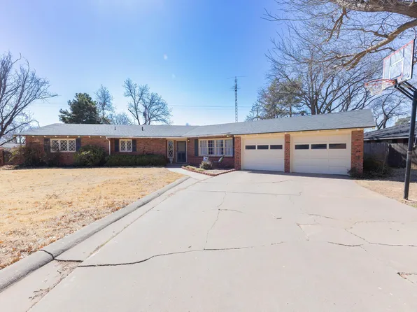 2405 W 12th St, Plainview, TX 79072