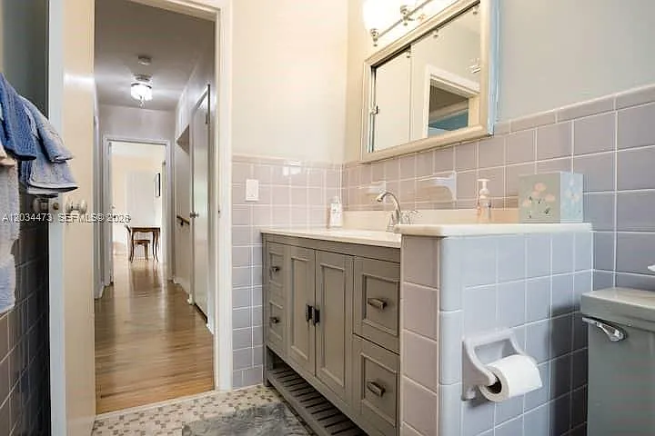 12115 NE Miami Ct — Photo 11