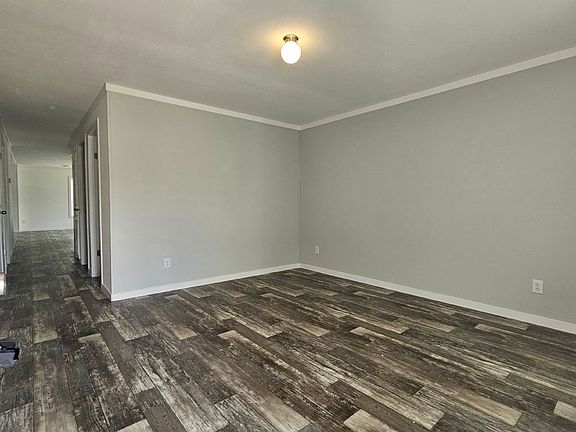 2nd image of 6691 Hidden Oaks Dr #6691