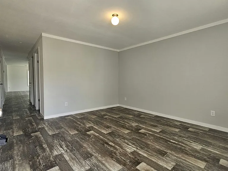 6691 Hidden Oaks Dr #6691 — Photo 2