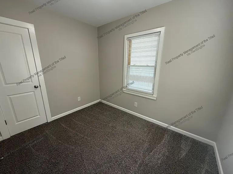 507 Lowdermilk St — Photo 9