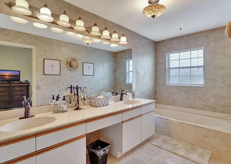 2103 Tama Cir #202 — Photo 28