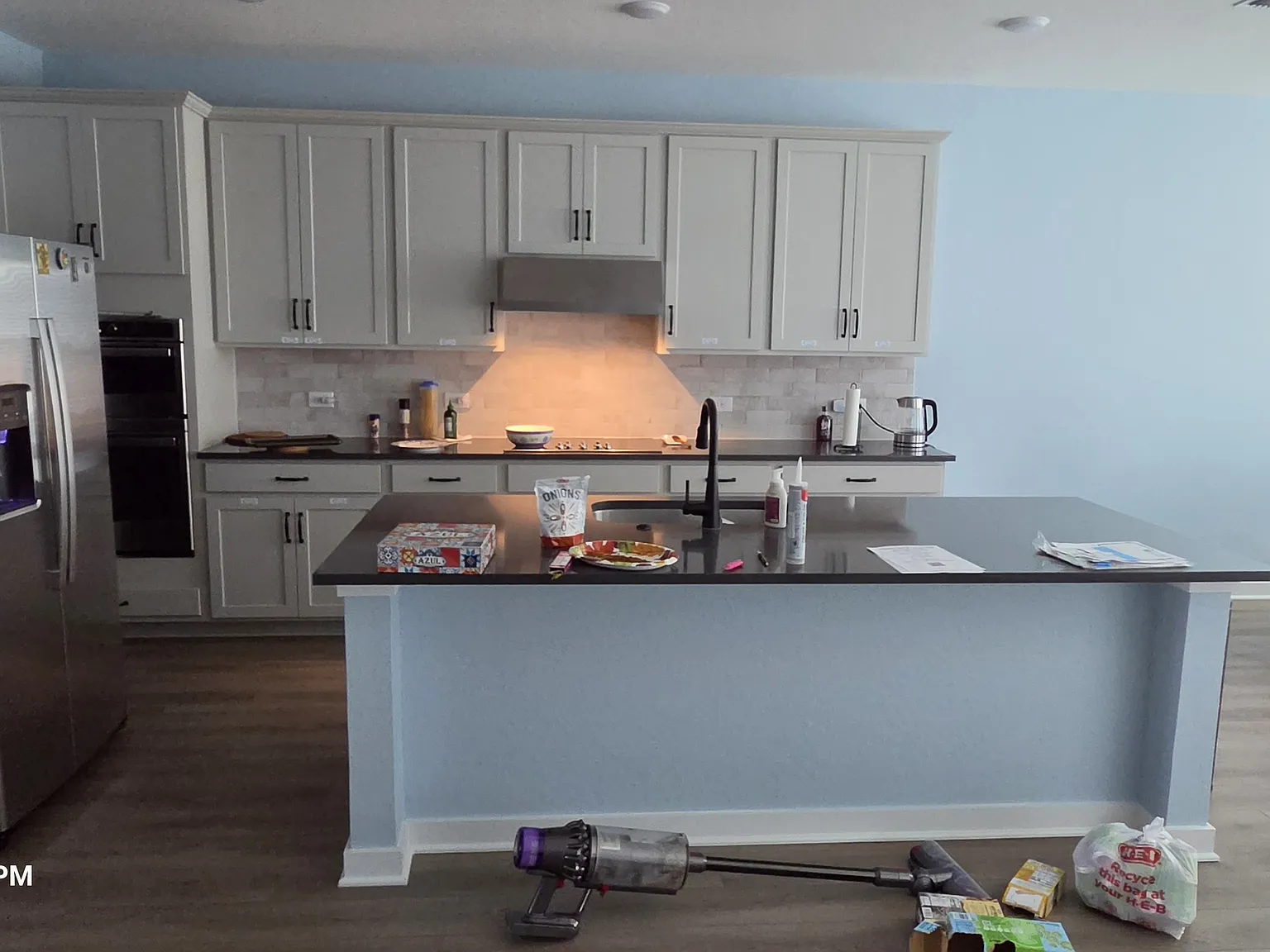 4 bed, 3.5 bath, 2500 sqft, $1,000 — Photo 3