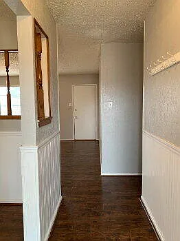 3 bed, 2.0 bath, 1270 sqft, $1,250 — Photo 4