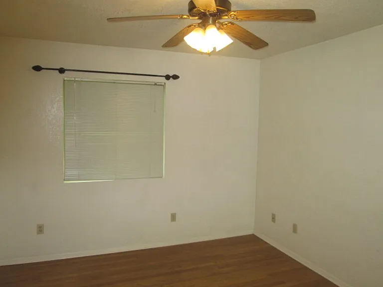 1507 Georgia St — Photo 10
