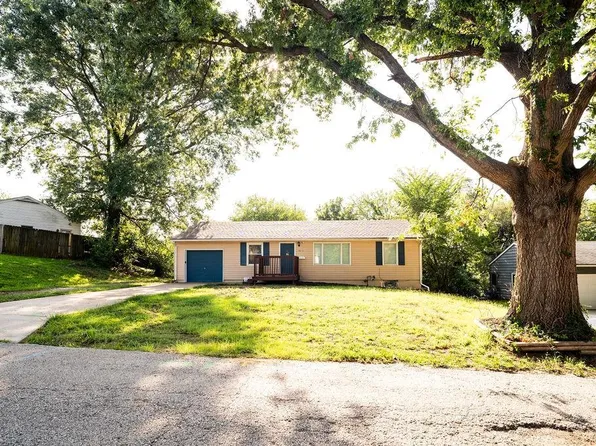 10010 Bellaire Ave, Kansas City, MO 64134