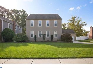 46 Sturbridge Dr, Sicklerville, NJ 08081