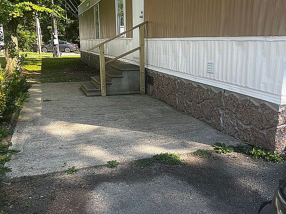2nd image of 850 C Smith St Lot 6