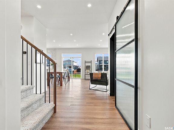 3rd image of 660 Pepper Bend