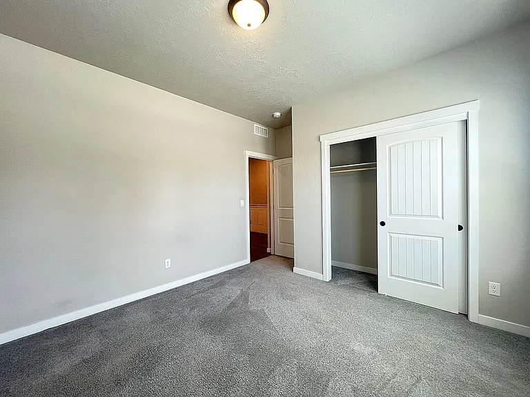 15136 N Fishing Creek Ave — Photo 9