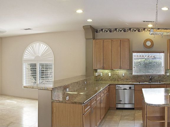 Chef's kitchen