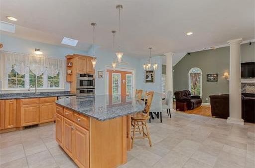 3rd image of 78 Shining Rock Dr