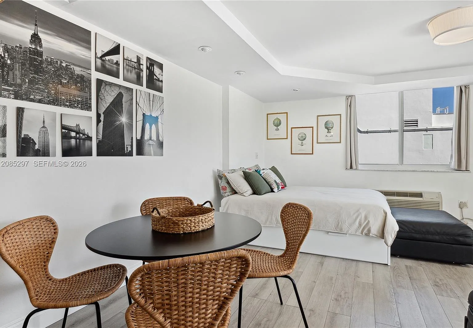 Islander Condo Apts — Photo 1