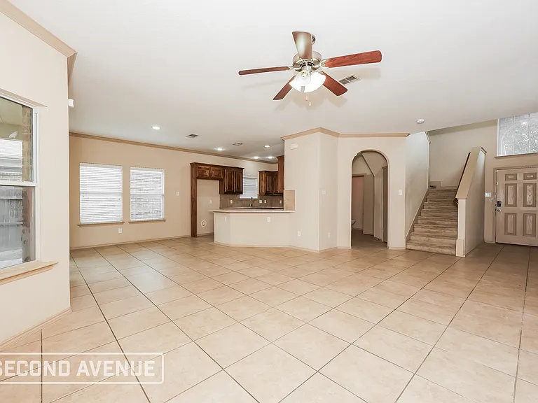 2120 Ingrid Ln — Photo 9