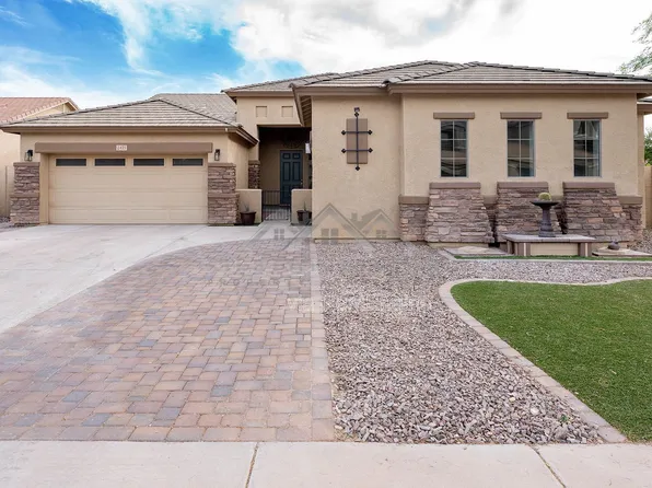 2425 E Redwood Ct, Chandler, AZ 85286