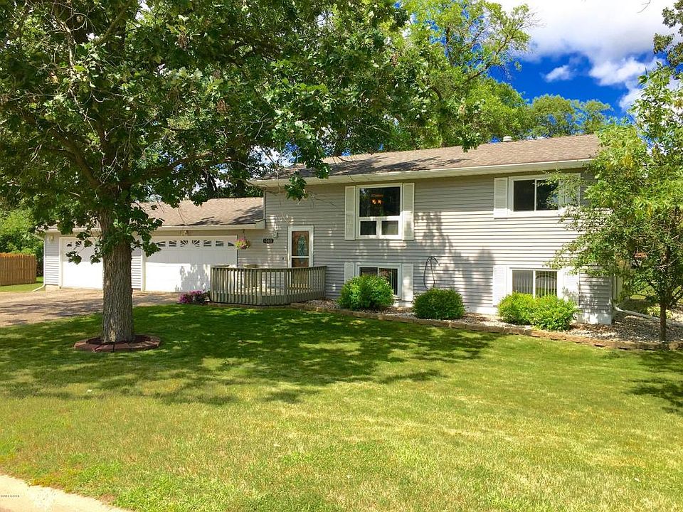 1st image of 1005 Henry Ave