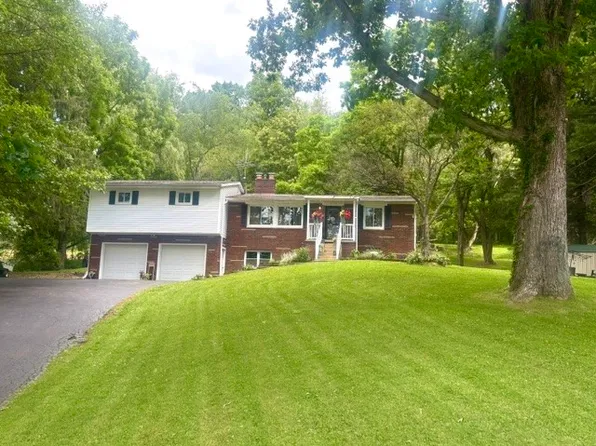 652 River Rd, Greenville, PA 16125