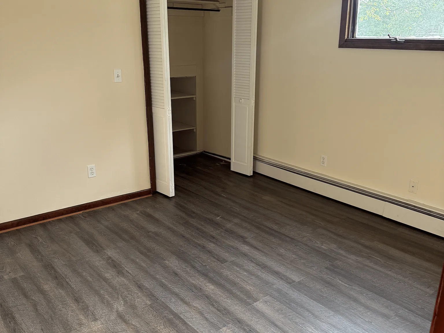 2 bed, 1200 sqft, $1,500 — Photo 2