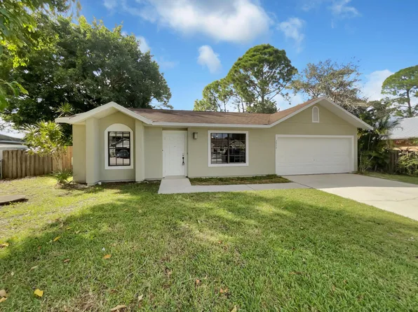 2852 SW Fluvia Street, Port St Lucie, FL 34953