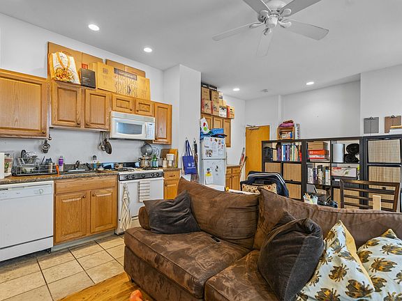 2nd image of 202 Park St Unit 2