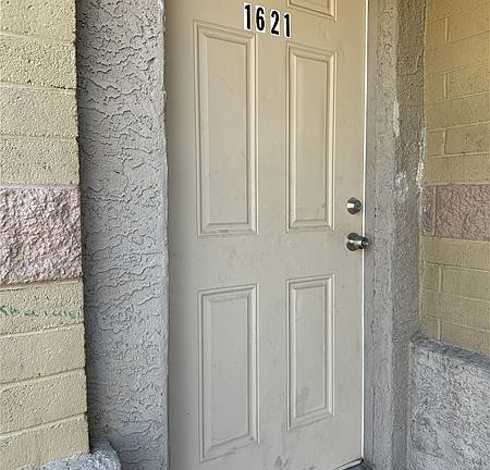 2nd image of 1621 W Tonto St