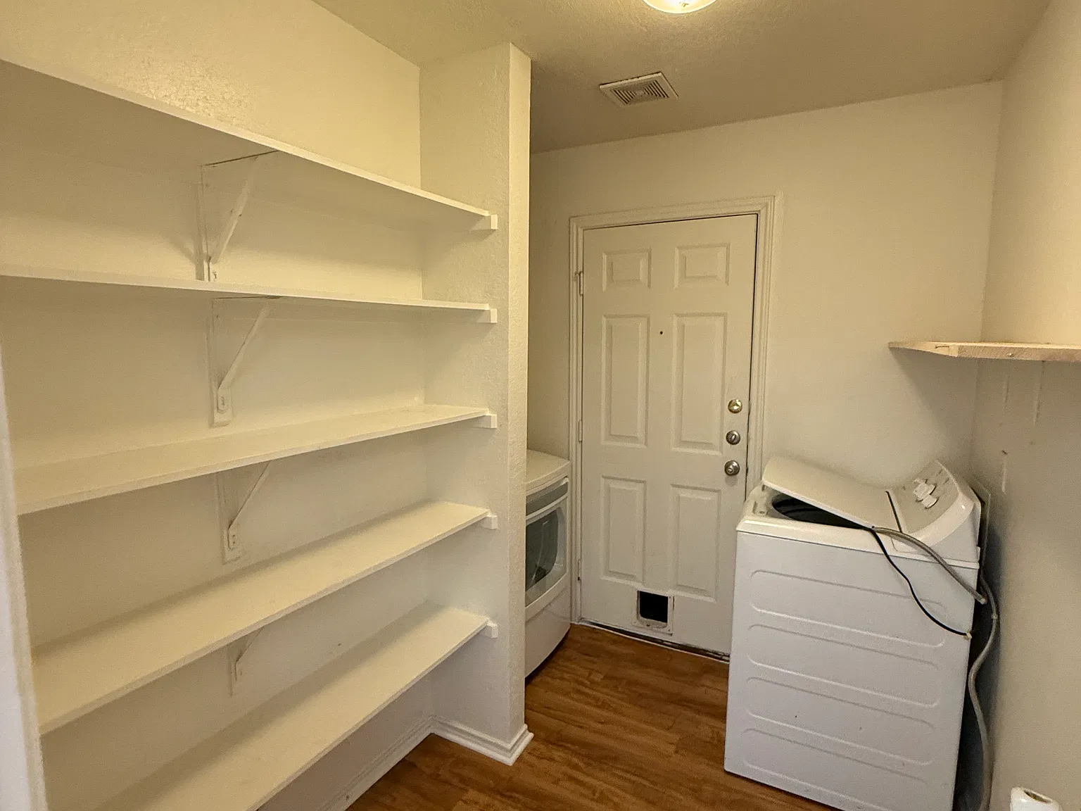 3 bed, 1206 sqft, $1,400 — Photo 4