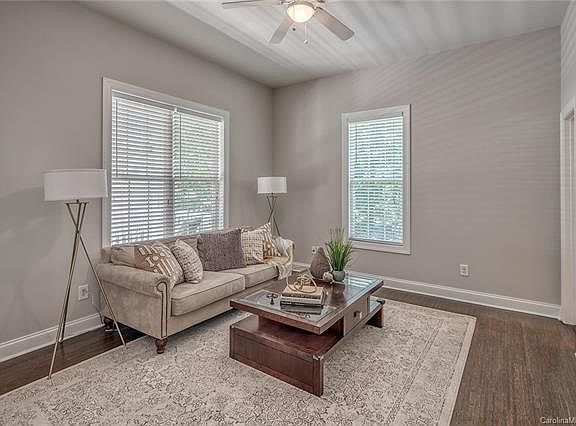 5th image of 15826 Sparrowridge Ct