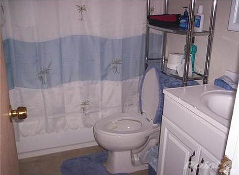 4th image of 13655 NE 10th Ave APT 306