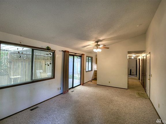 4th image of 1516 Giles Ave NW